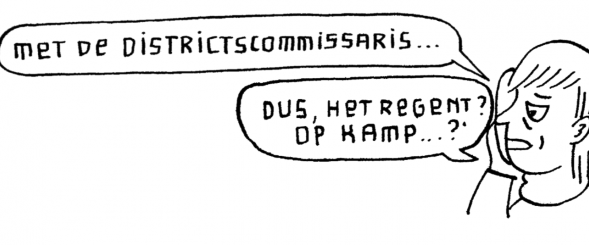 mopje over een districtscommissaris